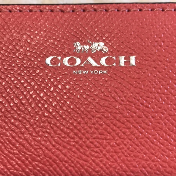 Coach corner zip wristlet - Picture 3 of 5